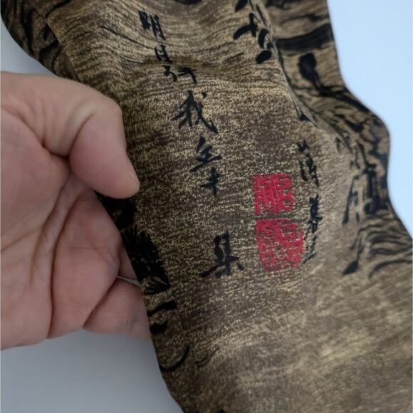 Chico's Asian Print Sheer Brown Mandarin Collar Button Calligraphy Top Small - Picture 9 of 10